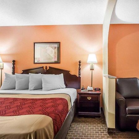 Econo Lodge Inn & Suites I-20, Exit 73 توسكالوسا المظهر الخارجي الصورة