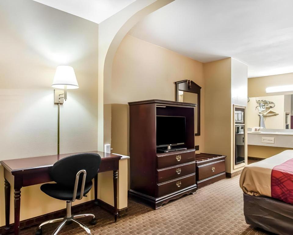 Econo Lodge Inn & Suites I-20, Exit 73 توسكالوسا المظهر الخارجي الصورة