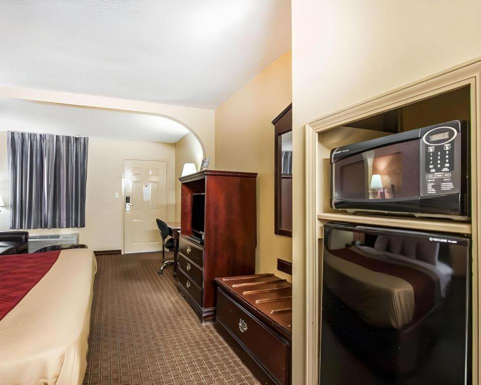 Econo Lodge Inn & Suites I-20, Exit 73 توسكالوسا المظهر الخارجي الصورة