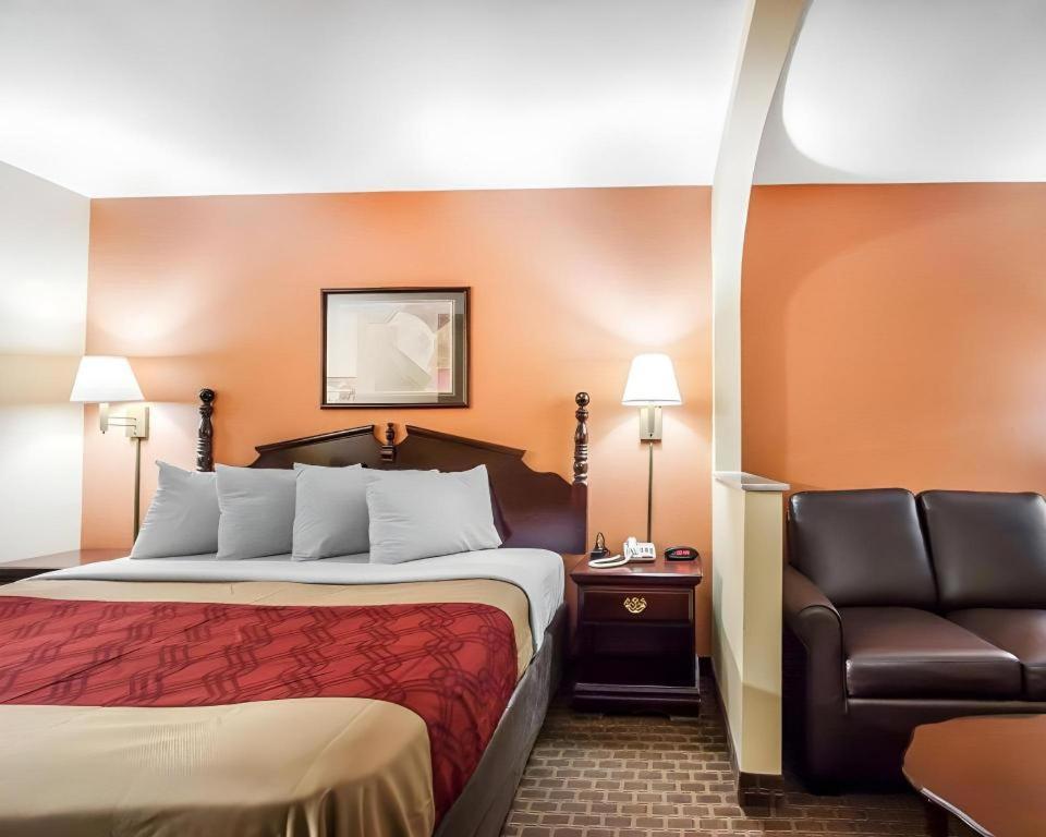 Econo Lodge Inn & Suites I-20, Exit 73 توسكالوسا المظهر الخارجي الصورة