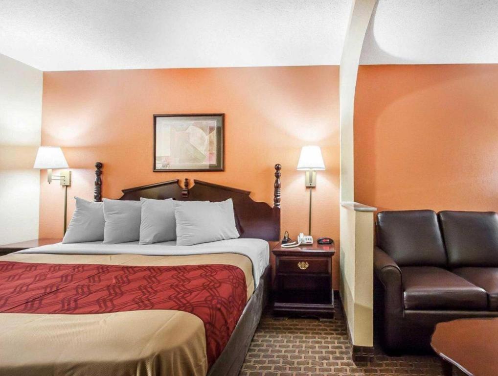 Econo Lodge Inn & Suites I-20, Exit 73 توسكالوسا المظهر الخارجي الصورة