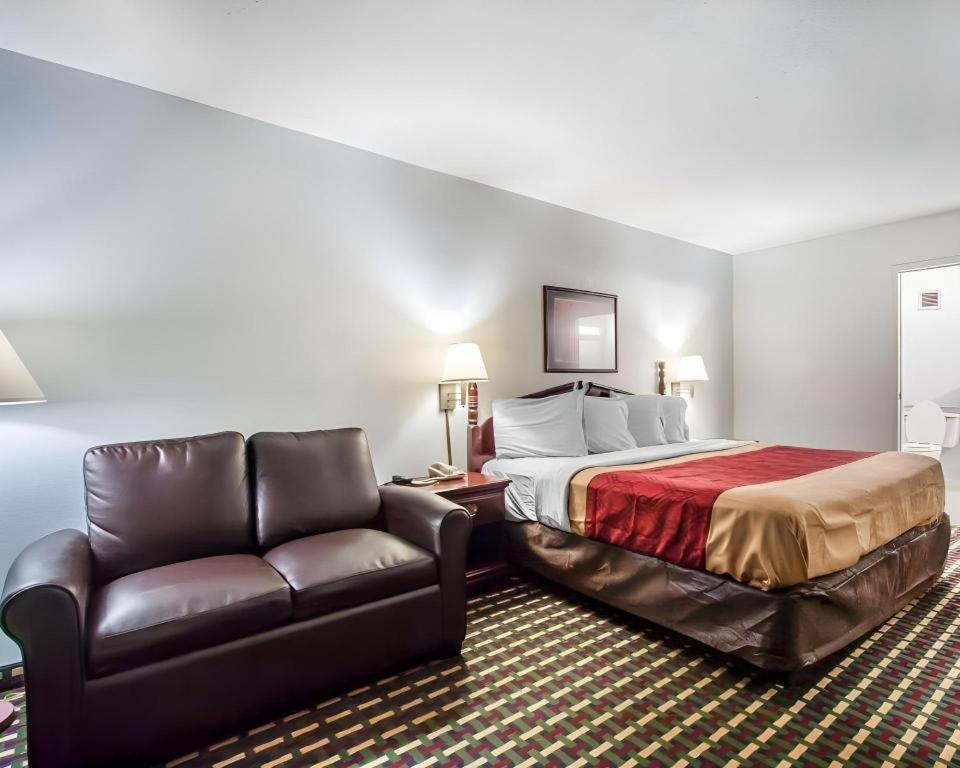 Econo Lodge Inn & Suites I-20, Exit 73 توسكالوسا المظهر الخارجي الصورة