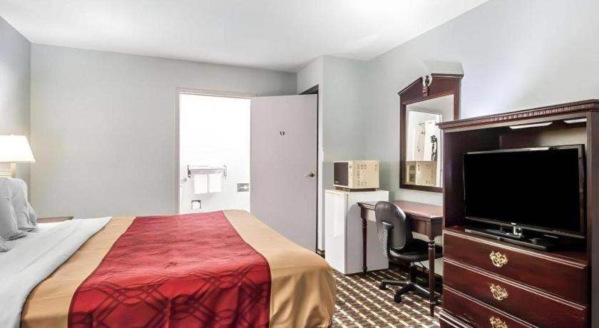 Econo Lodge Inn & Suites I-20, Exit 73 توسكالوسا المظهر الخارجي الصورة