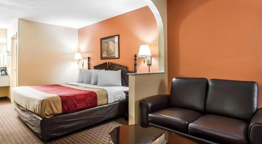 Econo Lodge Inn & Suites I-20, Exit 73 توسكالوسا المظهر الخارجي الصورة