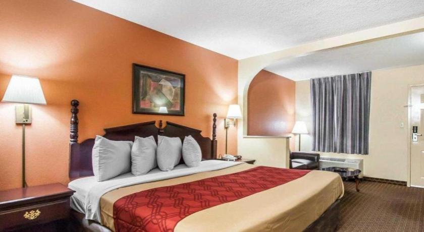 Econo Lodge Inn & Suites I-20, Exit 73 توسكالوسا المظهر الخارجي الصورة